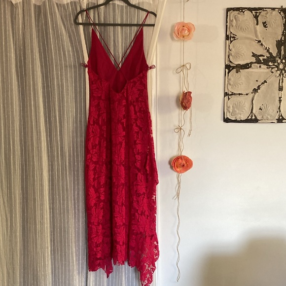 Backstage (Made in Australia) Bright Pink Lace MIDI Dress. Size: XS - Picture 4 of 7